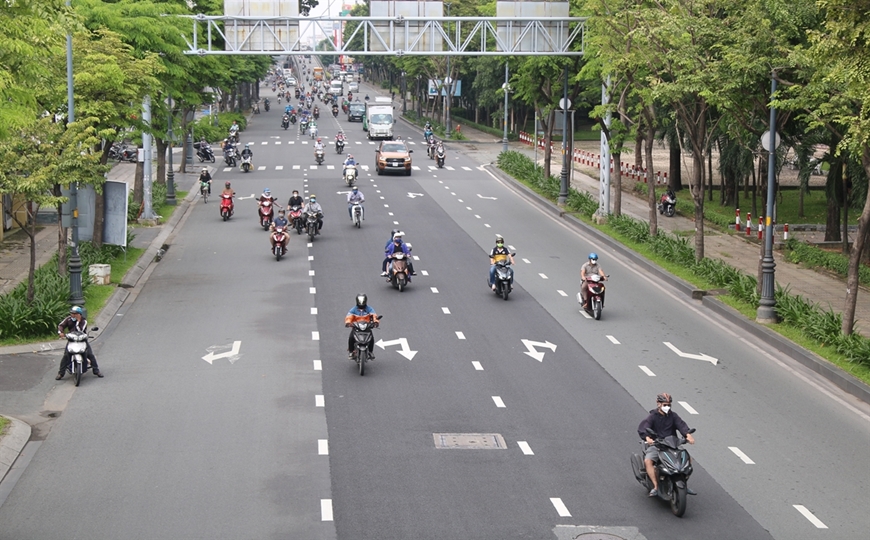 Người dân Thành phố Hồ Chí Minh làm gì để bảo vệ thành quả chống dịch và tiến tới bình thường mới?